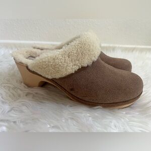 Crocs Sarah Luxe Lined Clog Mules